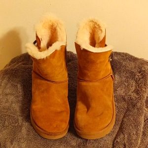 UGG Constantine light brown tan size 6 women's boot s/n 1018629